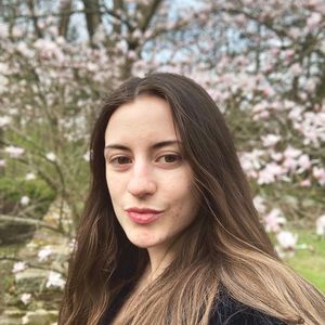 Meet your Posher, Hayley